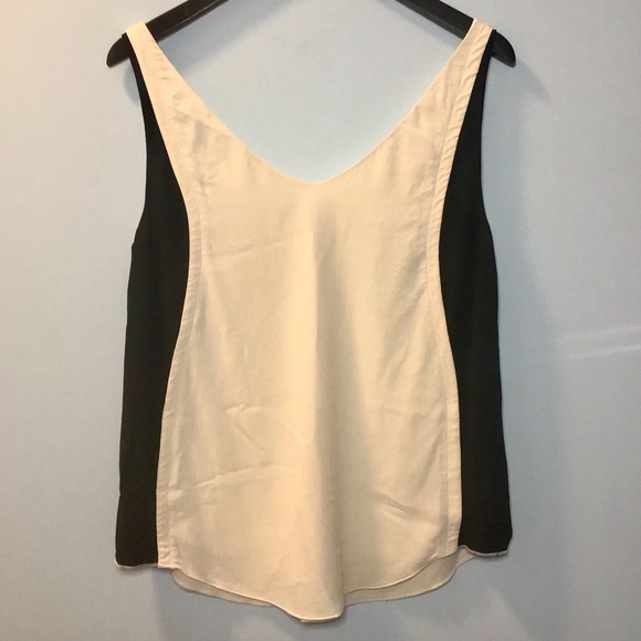 Aritzia Babaton Sid Blouse - Picture 1 of 4